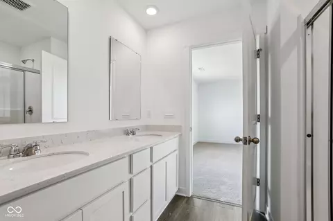 Entry Way - 7153 Theo Baker Blvd, Pendleton, IN 46064 photo 1 of 2