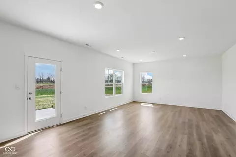 Living - 7153 Theo Baker Blvd, Pendleton, IN 46064 photo 2 of 4