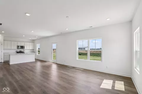 Living - 7153 Theo Baker Blvd, Pendleton, IN 46064 photo 3 of 4