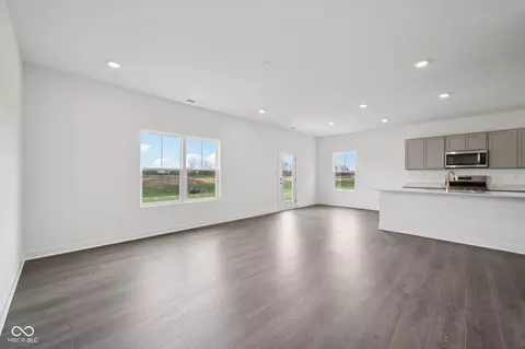 Living - 7145 Theo Baker Blvd, Pendleton, IN 46064 photo 2 of 4