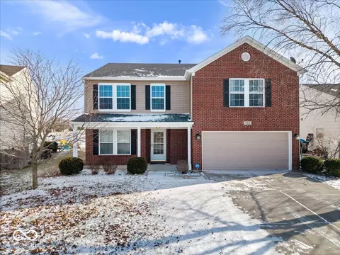 8064 W Campfire Dr, Pendleton, IN 46064