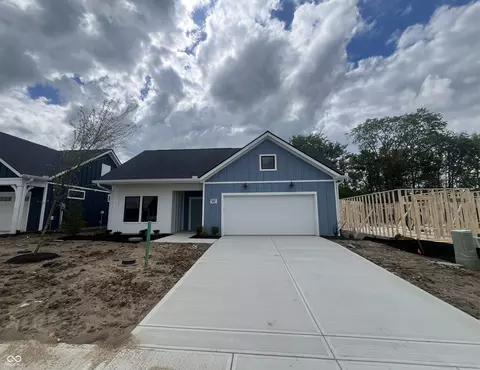 16176 Quarter Pole Ln, Westfield, IN 46074