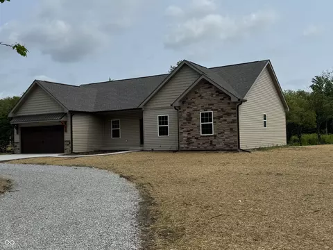 324 N Center St, Linden, IN 47955