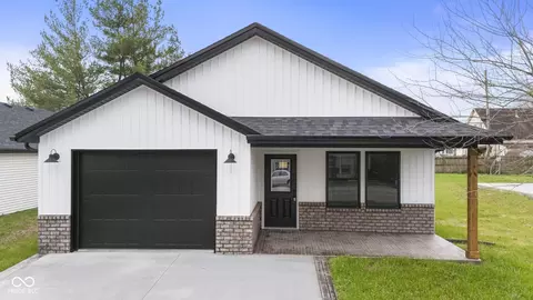 633 W Cherry St, Scottsburg, IN 47170