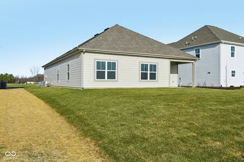 Exterior - 7105 Theo Baker Blvd, Pendleton, IN 46064 photo 7 of 9
