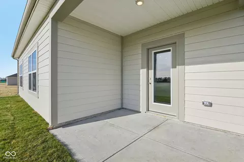 Exterior - 7105 Theo Baker Blvd, Pendleton, IN 46064 photo 5 of 9