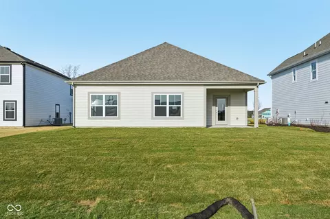 Exterior - 7105 Theo Baker Blvd, Pendleton, IN 46064 photo 6 of 9