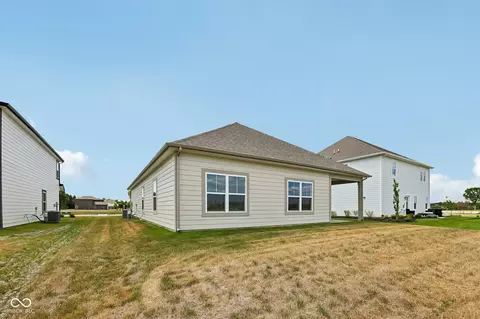 Exterior - 7105 Theo Baker Blvd, Pendleton, IN 46064 photo 6 of 8