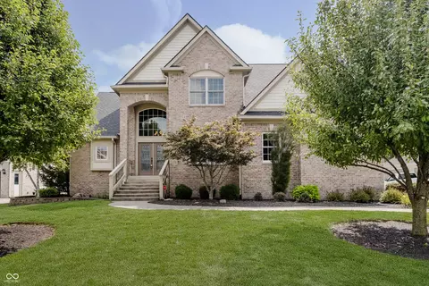 9698 Soaring Eagle Ln, Mccordsville, IN 46055
