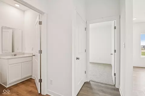 Entry Way - 7113 Theo Baker Blvd, Pendleton, IN 46064 photo 9 of 14