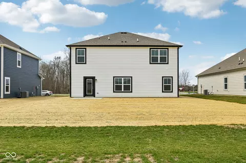 Exterior - 7113 Theo Baker Blvd, Pendleton, IN 46064 photo 3 of 8