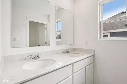 Bath - 7113 Theo Baker Blvd, Pendleton, IN 46064 photo 4 of 5