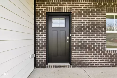 Entry Way - 7113 Theo Baker Blvd, Pendleton, IN 46064 photo 1 of 14