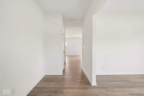 Entry Way - 7113 Theo Baker Blvd, Pendleton, IN 46064 photo 2 of 14