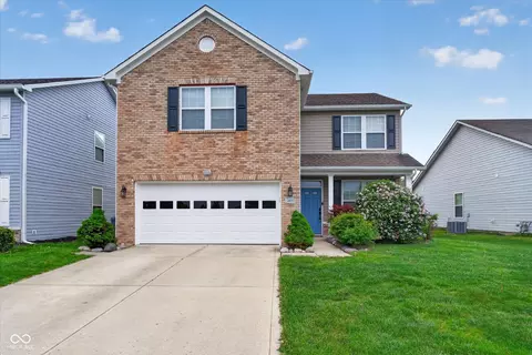 10673 Brighton Knoll Pkwy S, Noblesville, IN 46060