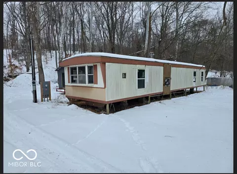 1318 State Road 135 S, Nashville, IN 47448