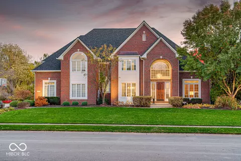 925 12 Oaks, Carmel, IN 46032