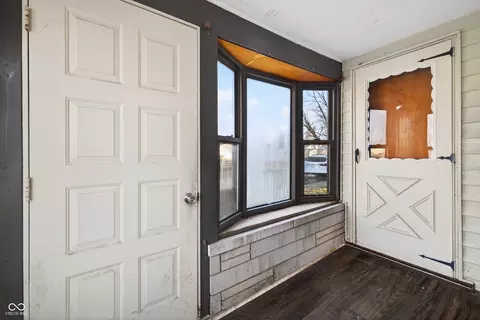 Exterior - 960 Stevens St, Mitchell, IN 47446 photo 5 of 11