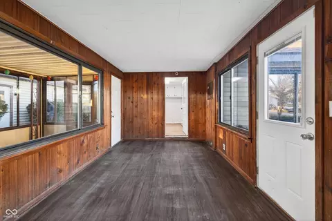 Entry Way - 960 Stevens St, Mitchell, IN 47446 photo 3 of 3