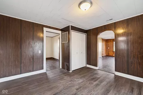 Entry Way - 960 Stevens St, Mitchell, IN 47446 photo 1 of 3