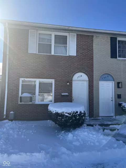 3938 Gateway Ct, Indianapolis, IN 46254