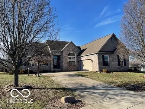 Exterior - 5355 Acadia Ct, Plainfield, IN 46168 photo 2 of 12