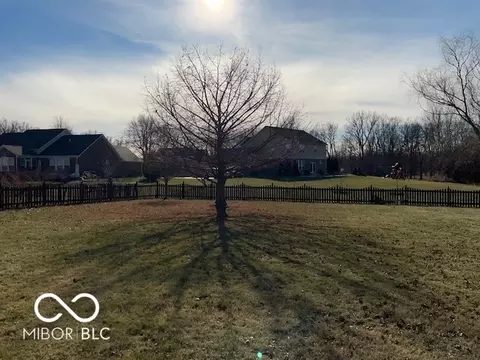 Exterior - 5355 Acadia Ct, Plainfield, IN 46168 photo 11 of 12