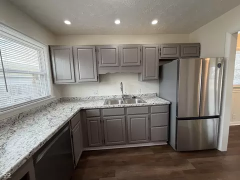 401 E Sumner Ave, Indianapolis, IN 46227 photo 17