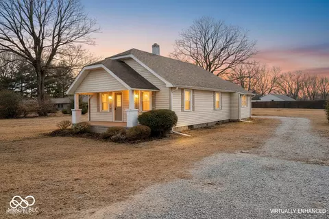 217 Garden Dr, Pendleton, IN 46064