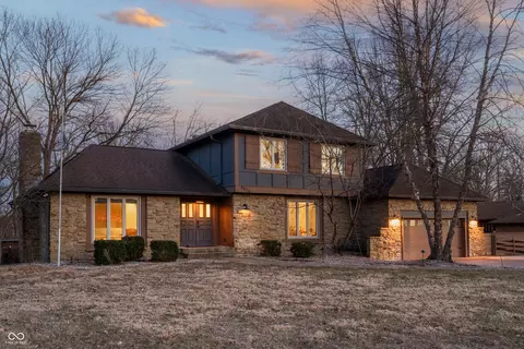 3815 Clubhouse Ct, Greenwood, IN 46142