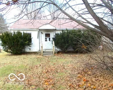 504 W Broadway St, Greenwood, IN 46142