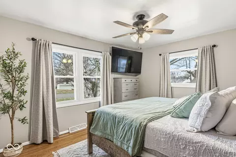 Bedroom - 621 S Silver St, Pendleton, IN 46064 photo 2 of 4