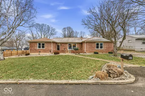 Exterior - 621 S Silver St, Pendleton, IN 46064 photo 11 of 13