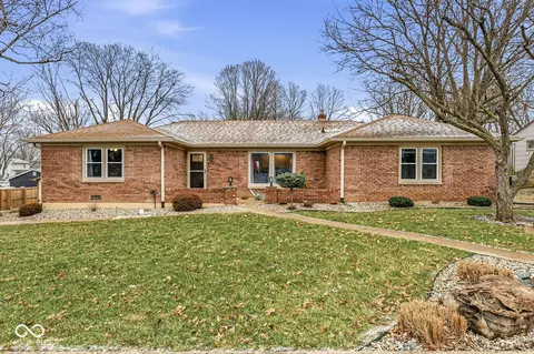 Exterior - 621 S Silver St, Pendleton, IN 46064 photo 10 of 13