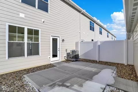 Exterior - 2651 Marjorie Ln, Plainfield, IN 46168 photo 3 of 6