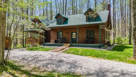 8277 E Lake Shore Dr, Rockville, IN 47872