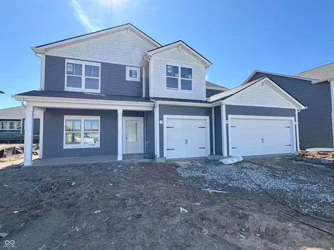 5789 Sleighbell Dr, Greenwood, IN 46143