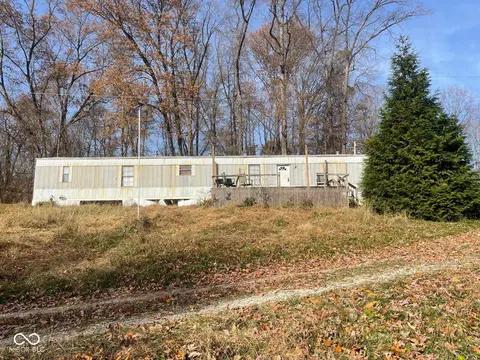 11077 E Rader Ln, Solsberry, IN 47459