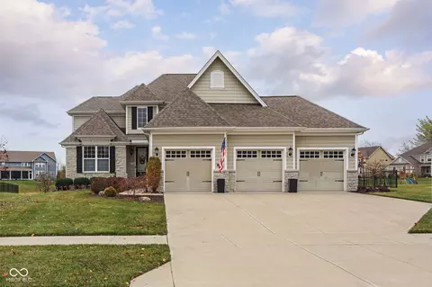 3863 Sugar Pine Ln, Zionsville, IN 46077