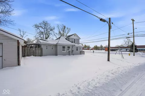 Exterior - 2800 E 16th St, Muncie, IN 47302 photo 2 of 4