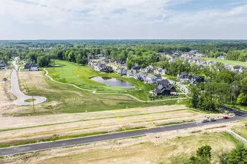 10835 Dartmoor Ct, Zionsville, IN 46077