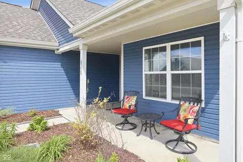 6758 Honeysuckle Way, Pendleton, IN 46064 photo 4