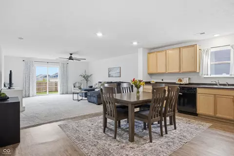 6758 Honeysuckle Way, Pendleton, IN 46064 photo 8
