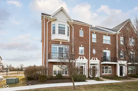 15374 Mystic Rock Dr, Carmel, IN 46033