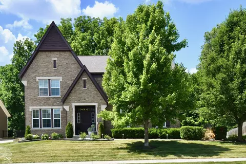 653 Featherstone Dr, Westfield, IN 46074