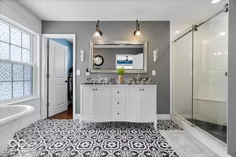 Bath - 7790 E 126th St, Fishers, IN 46038 photo 1 of 6
