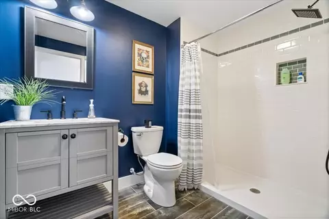 Bath - 7790 E 126th St, Fishers, IN 46038 photo 4 of 6