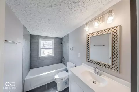 Bath - 1630 Elbert St, Indianapolis, IN 46227 photo 2 of 2