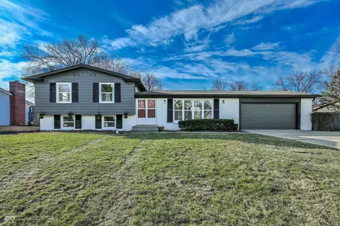 441 Ash Dr, Carmel, IN 46032