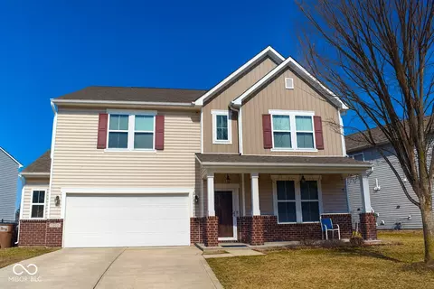 1922 Lakecrest Dr, Columbus, IN 47201